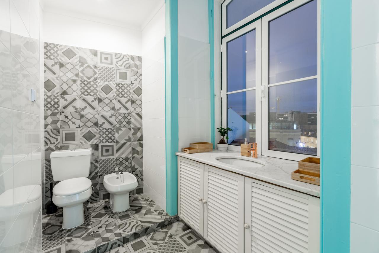 C&O Guest House Lisbon Bagian luar foto