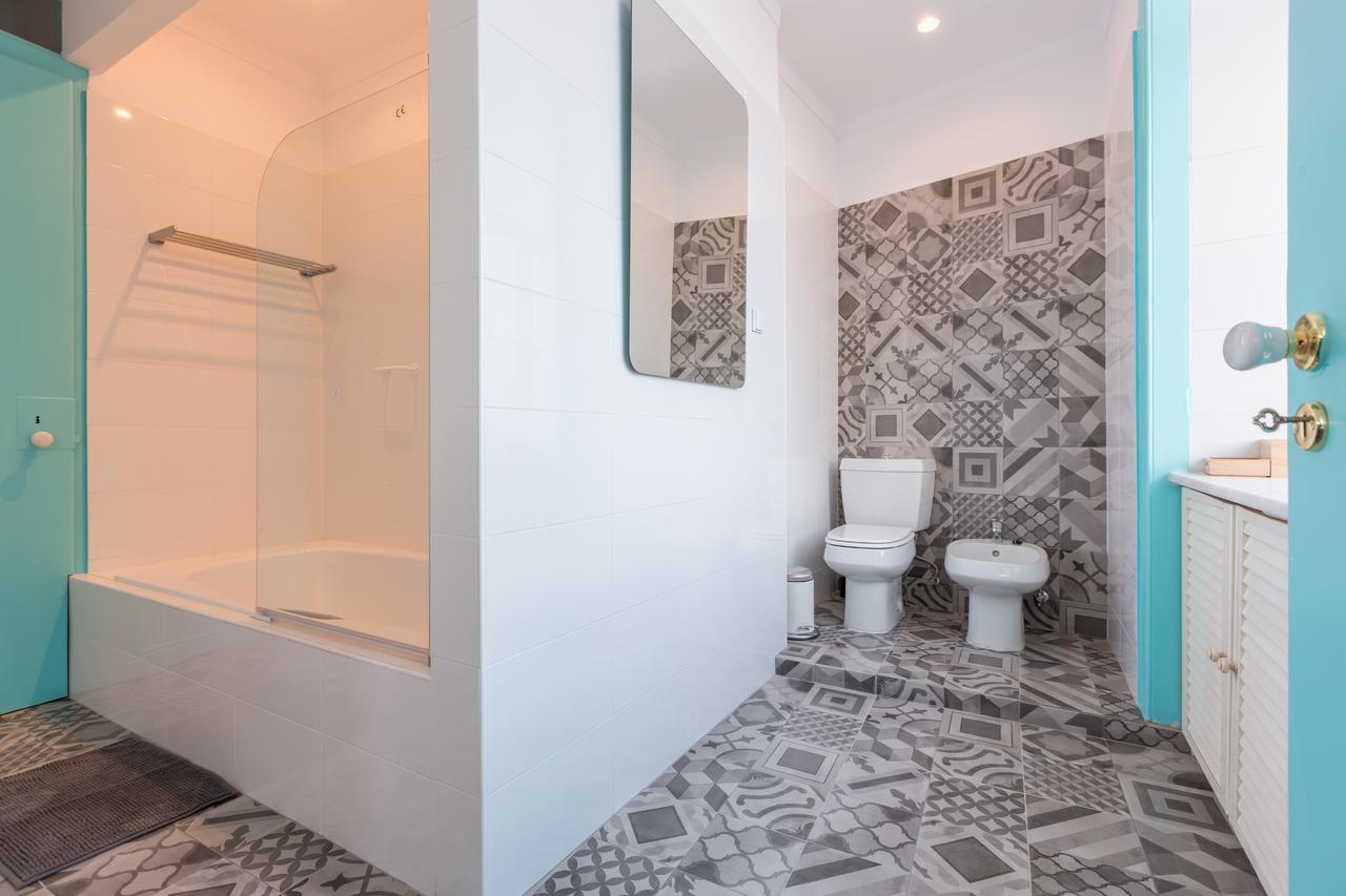 C&O Guest House Lisbon Bagian luar foto